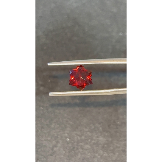 1.9ct Rhodolite Garnet 