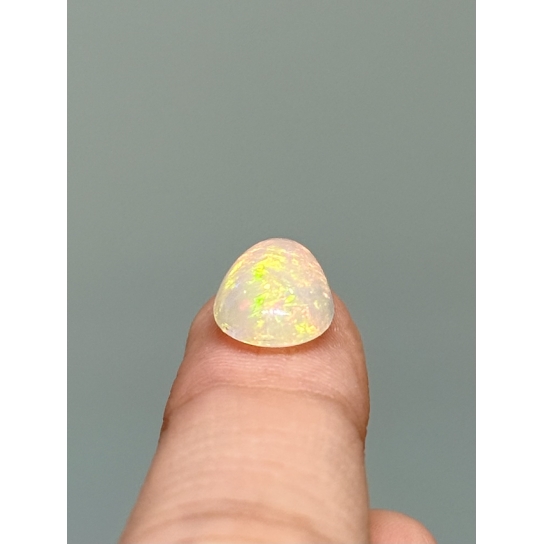 2.14ct Iridescent Ethiopian Opal