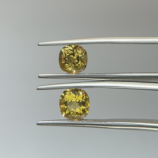 3.5ct Yellow Heliodor Pair YH5