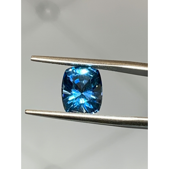 3.3ct Topaz