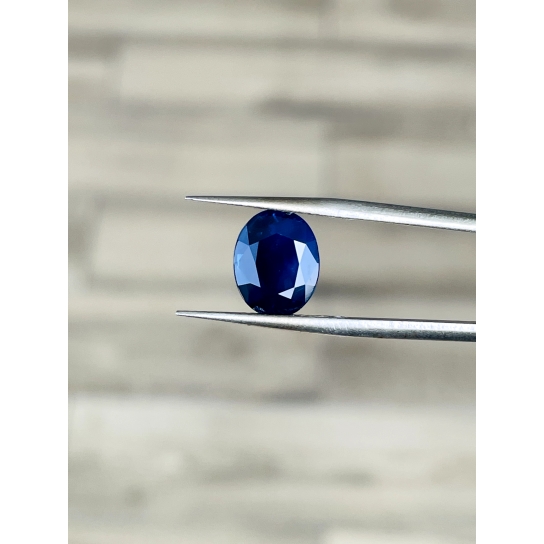 4.13ct Royal Blue Sapphire 