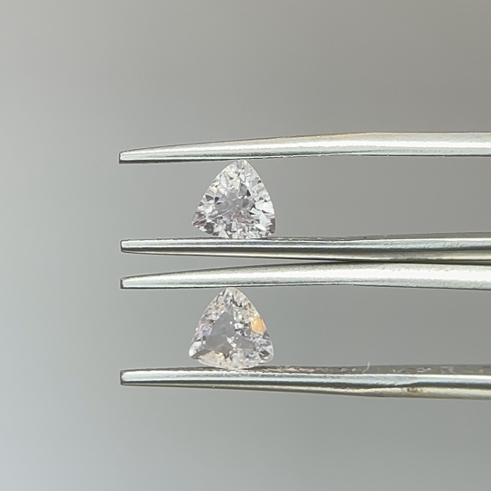 1.05ct Morganite Pair
