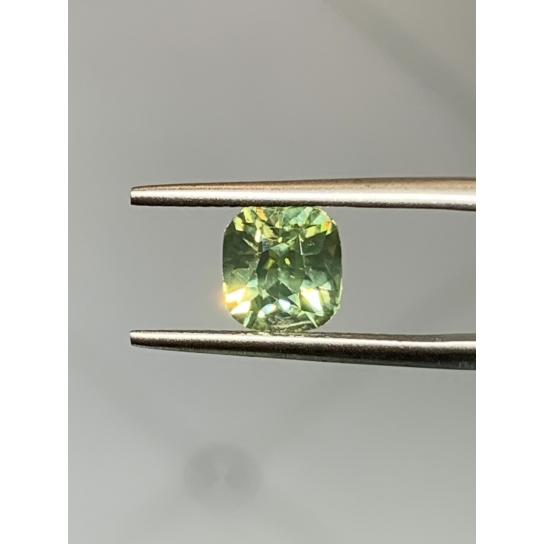 2.6ct Zircon