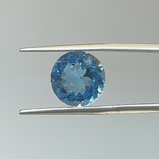 6.9ct Swiss Blue Topaz SBT7