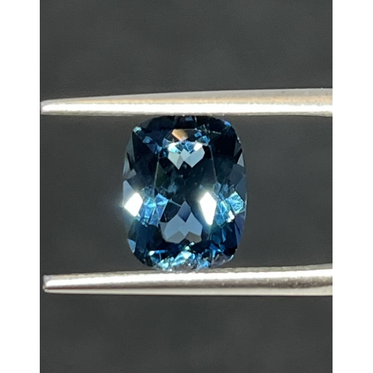 3.2ct London Blue Topaz LBT3