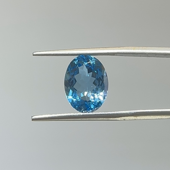 4.9ct Swiss Blue Topaz SBT9