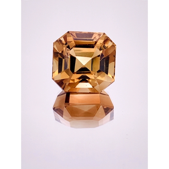 12.38ct Precious Topaz 