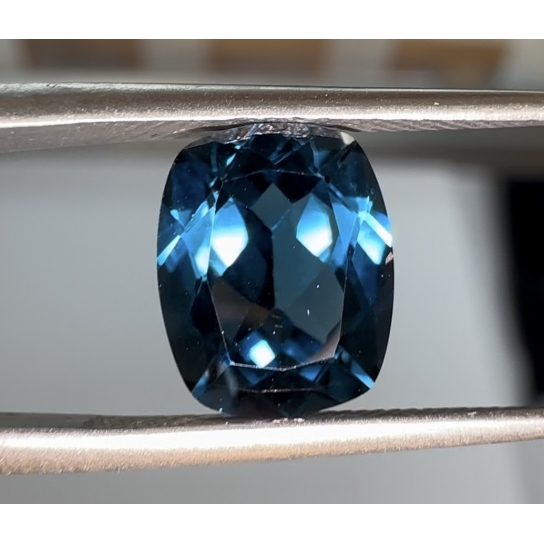 3.6ct London Blue Topaz