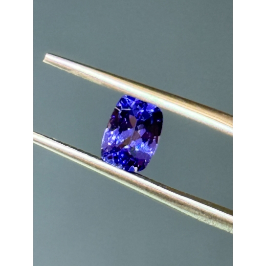 0.9ct Tanzanite TNZN45