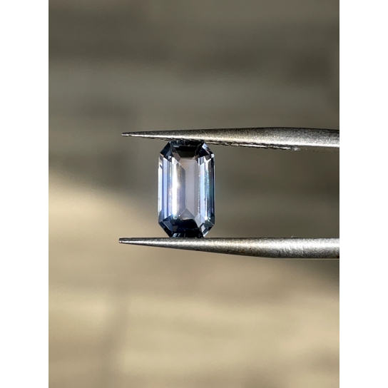 1.43ct Bluish Grey Sapphire 