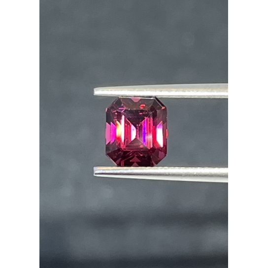 3.2ct Rhodolite Garnet