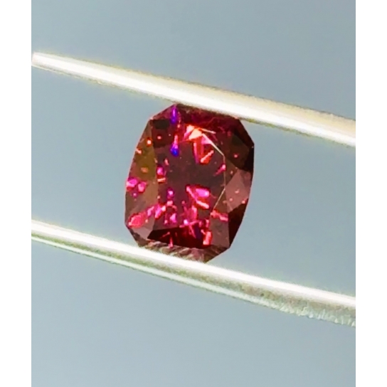 3ct MasterCut Rhodolite Garnet