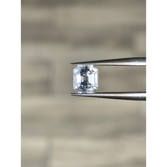 1.10ct White Sapphire 