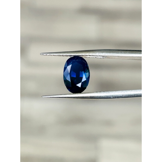 2.92ct Royal Blue Sapphire 