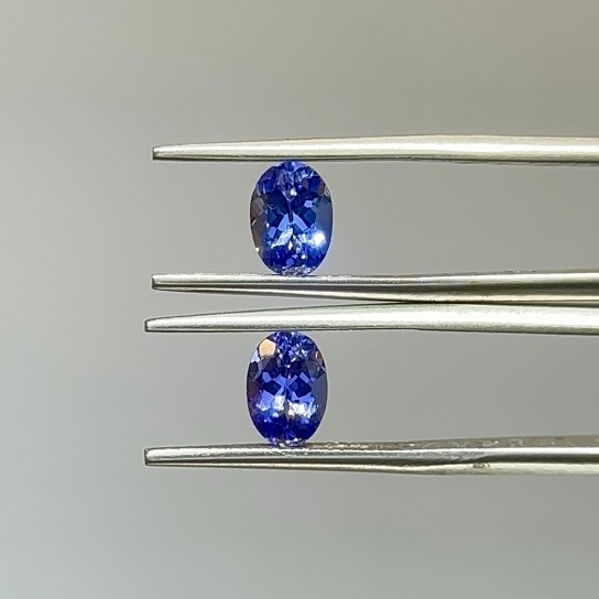 2ct Tanzanite Pair TNZN32