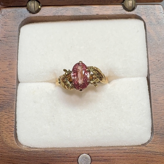 1ct Padparadscha Antique 18k Yellow Gold Ring