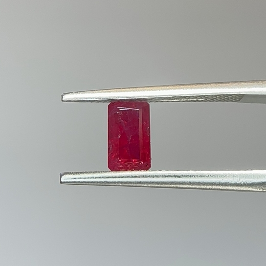 0.86ct Ruby