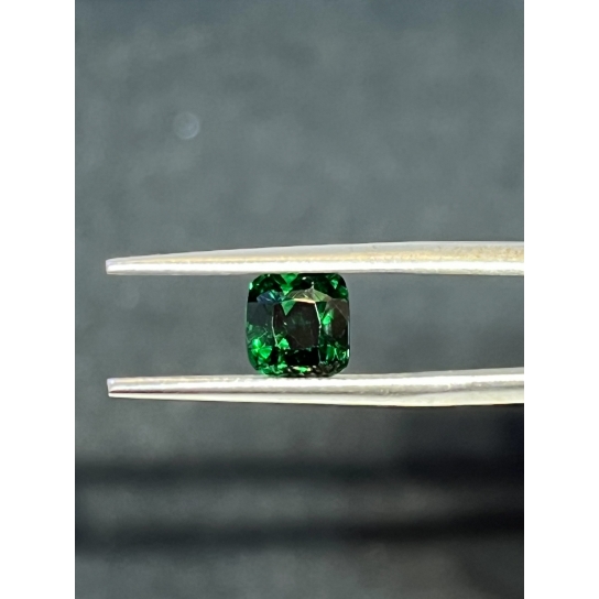1.5ct Tsavorite Certified