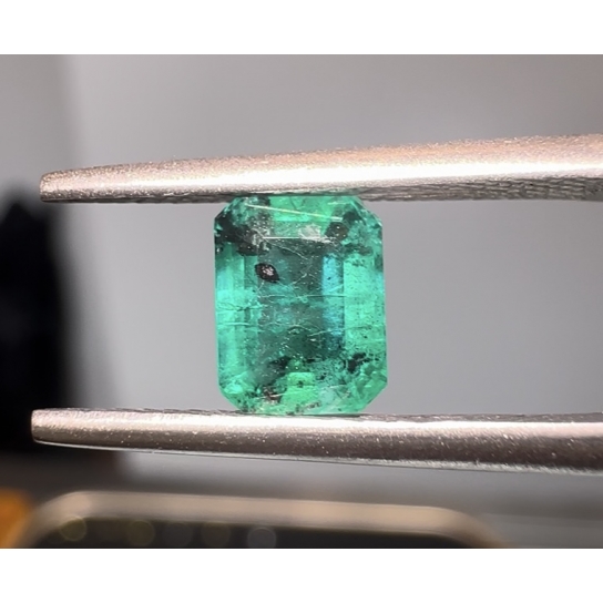 0.85ct Emerald