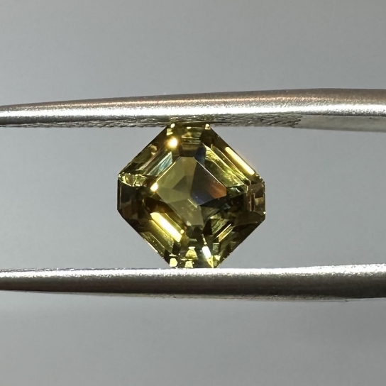 2.2ct Chrysoberyl CRSB4
