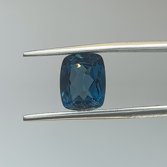 3.96ct London Blue Topaz LBT4
