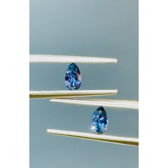 0.85ct Excellent Faceted Blue Spinel Pair