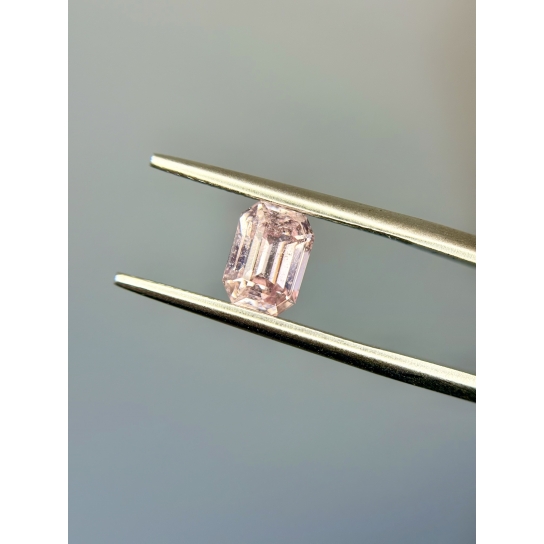 1.31ct Padparadscha 