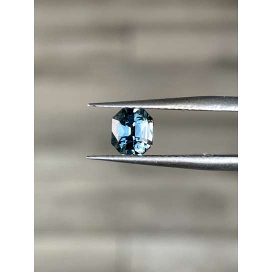 1.06ct Teal Sapphire 