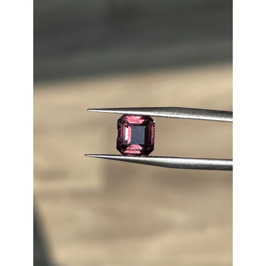 1.80ct Colour Change Garnet 