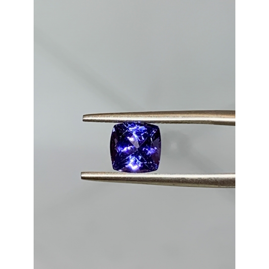 1.6ct Tanzanite 