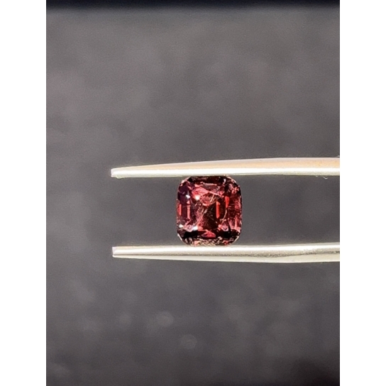 2.48ct Colour Change Garnet 