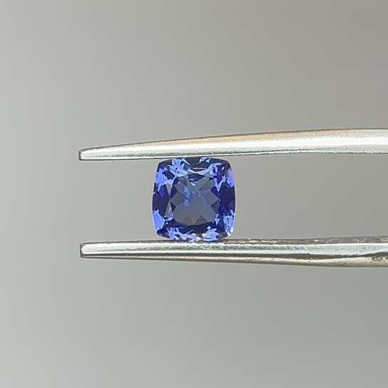 1ct Tanzanite TNZN46