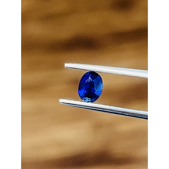 1.05ct Blue Sapphire