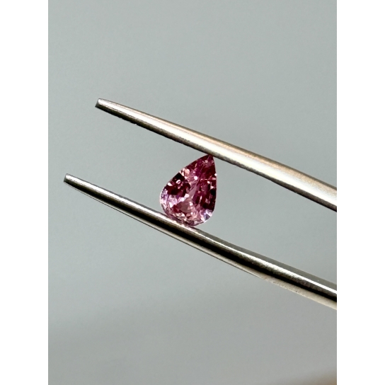 0.6ct Excellent Faceted Pink Sapphire