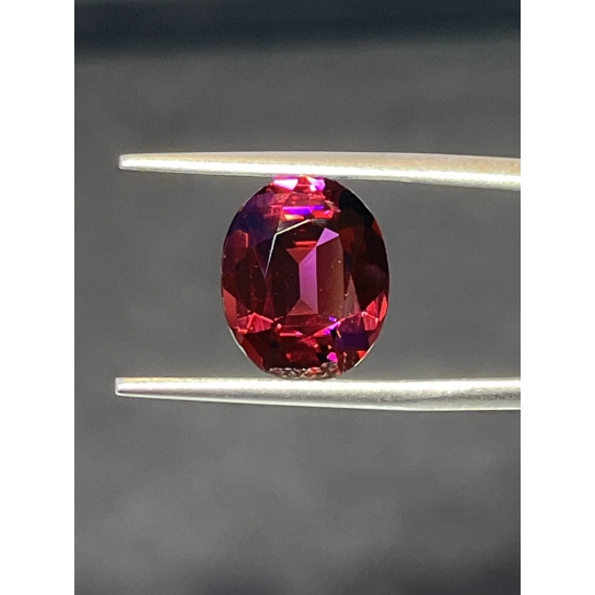 5.8ct Rhodolite Garnet