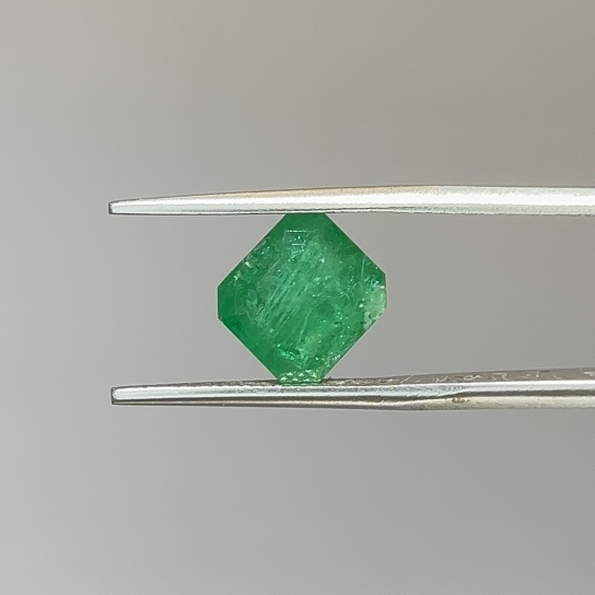 2.9ct Emerald
