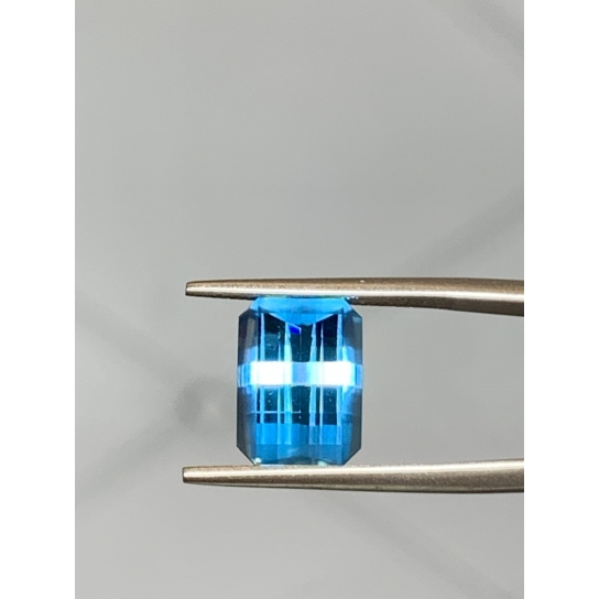 5.3ct Topaz 