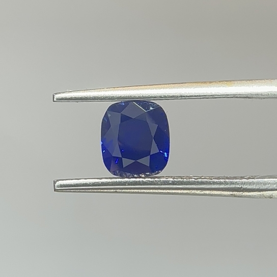 1.5ct Royal Blue Sapphire BSPH22