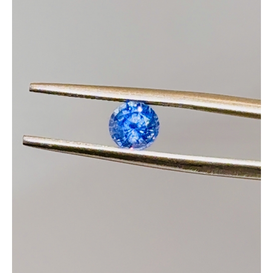 0.72ct Excellent Faceted Blue Sapphire
