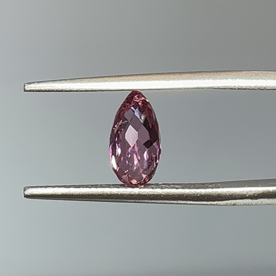 1.6ct Briolette