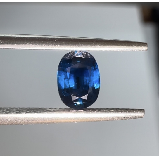 0.7ct Blue Sapphire