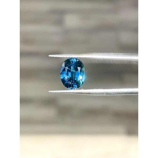 3.76ct Teal Sapphire 