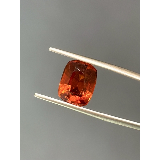 4.7ct Vivid Cinnamon Hessonite