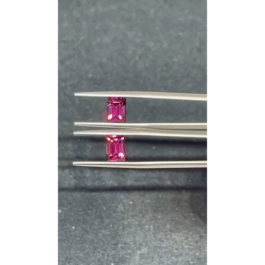 3.1ct Rhodolite Garnet Pair