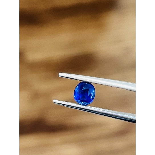 1.07ct Blue Sapphire