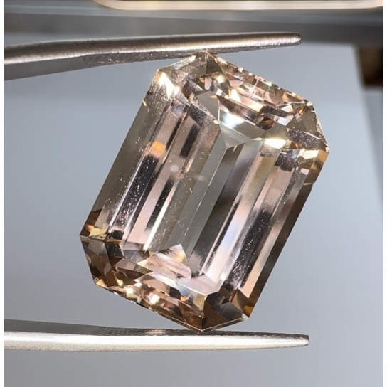 33ct Cherry Topaz 