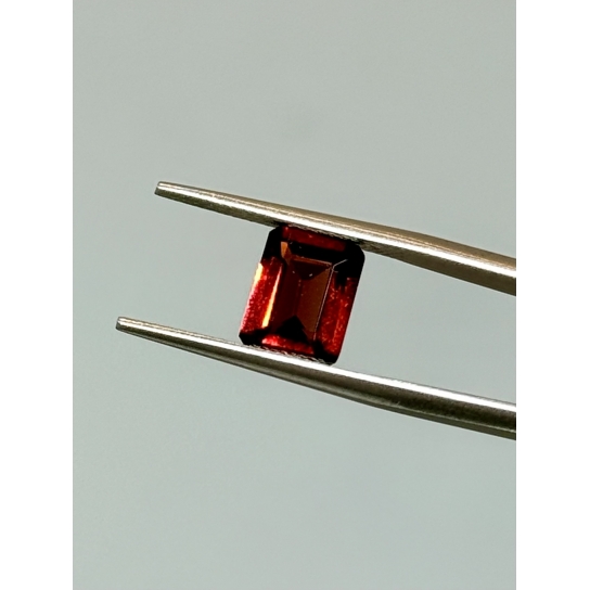 2.10ct Excellent Faceted Rhodolite Garnet