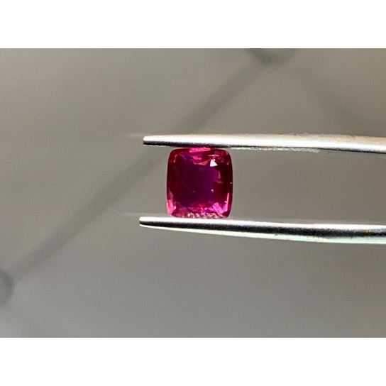 1.52ct Pinkish Red Ruby