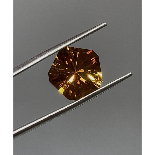 7.18ct Master Cut Citrine, Sakura Cut