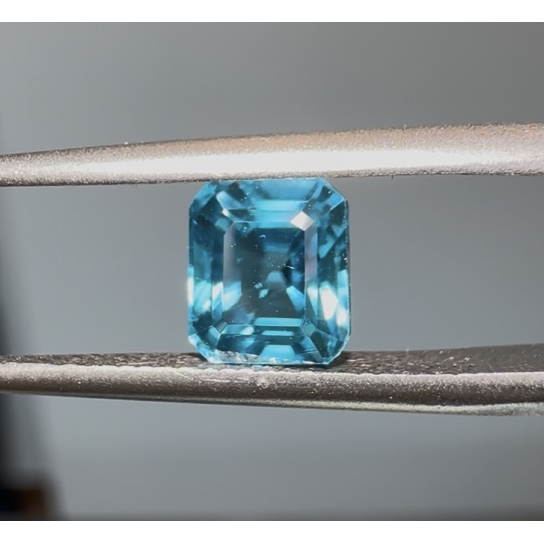 1.77ct Zircon